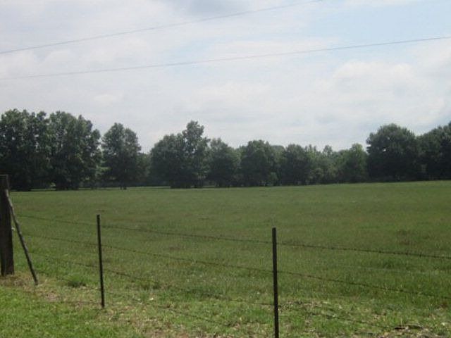 2nd image of 4262 Highway 49