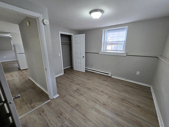 4th image of 703 Howard Ave #Basement