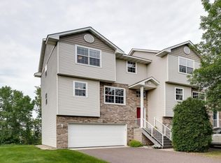 585 William St, Big Lake, MN 55309