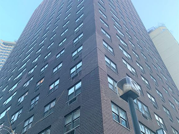 3rd image of 400 E 54th St APT 9B
