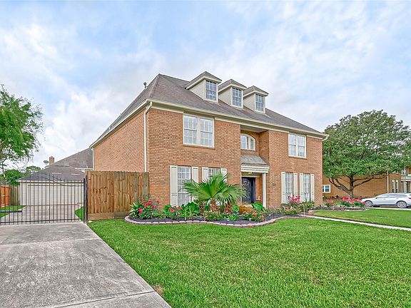 3rd image of 4307 Masters Dr