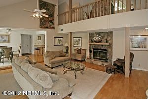 5th image of 105 Water Oak Dr