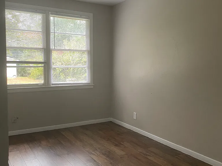 1128 Garland St — Photo 8