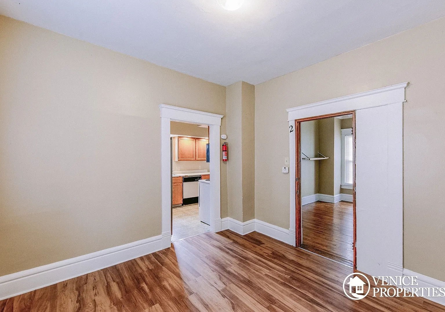 6 Bedroom on OSU Campus — Photo 3