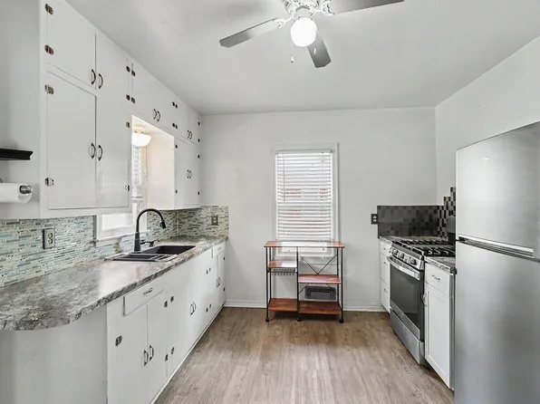 5936 SW 2nd St, Des Moines, IA 50315