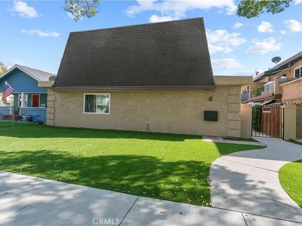 1010 E Broadway