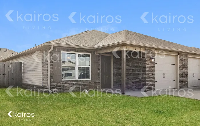 3 bed, 2.0 bath, 1163 sqft, $1,345 — Photo 2