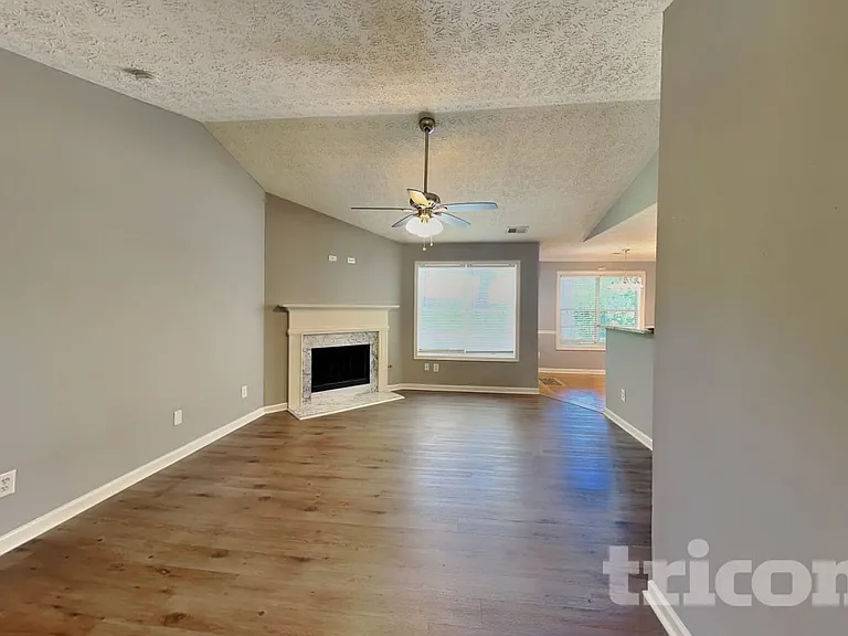 329 Kellys Walk — Photo 3