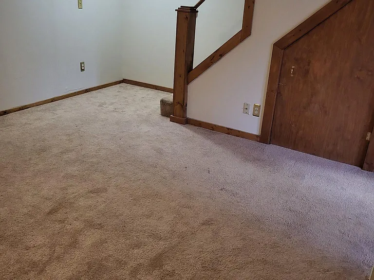 84 Village Ln — Photo 22