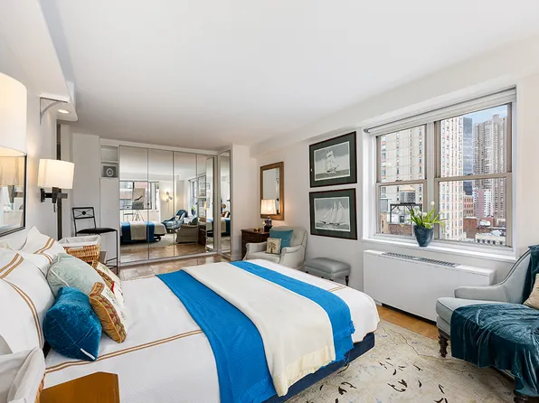 137 East 36th Street image 12 of 21