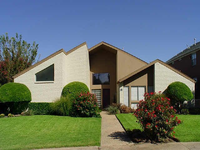 1st image of 9431 Hilldale Dr