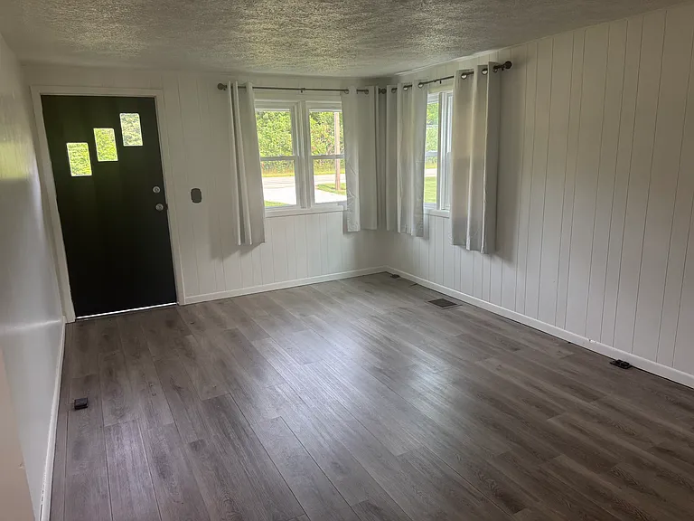 71227 State Road 15 — Photo 11