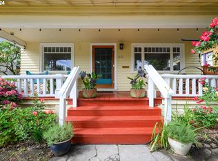 4633 NE Halsey St, Portland, OR 97213