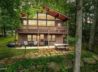 106 Lake Shore Rd, Shohola, PA 18458