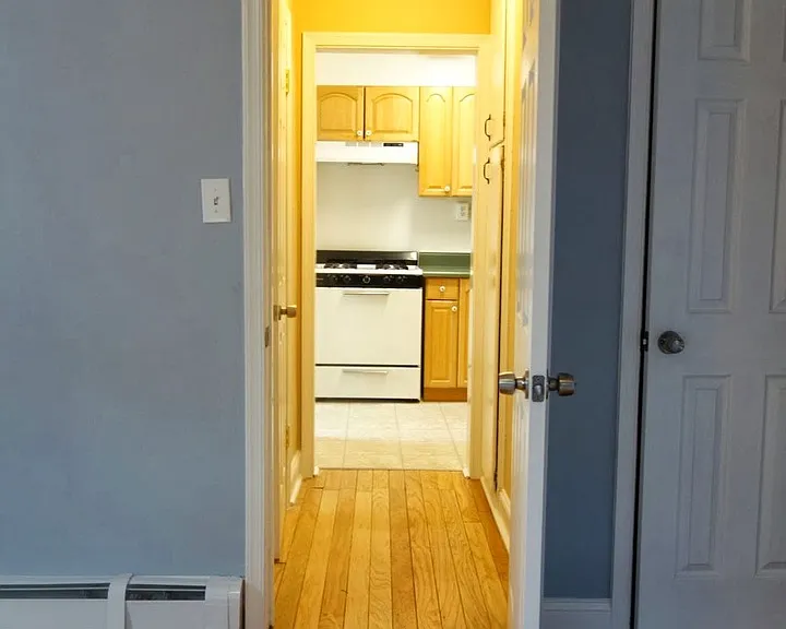 8105 Greenwood Ave — Photo 45