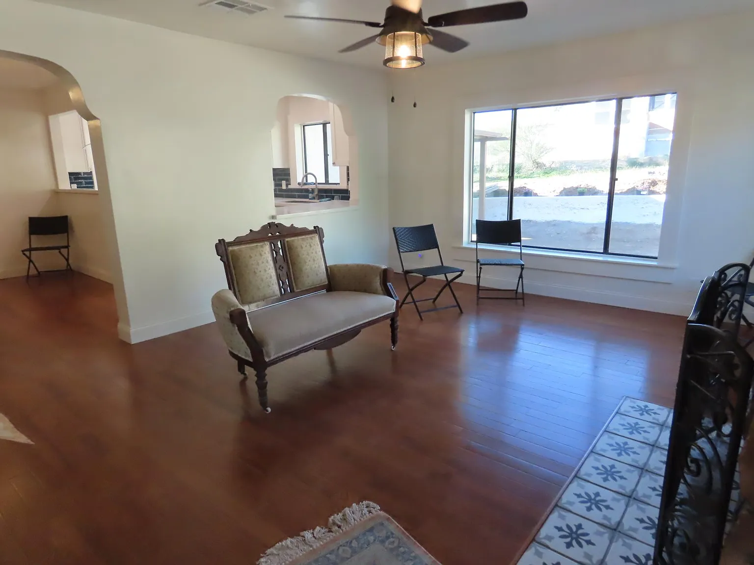 2 bed, 1275 sqft, $1,675 — Photo 2