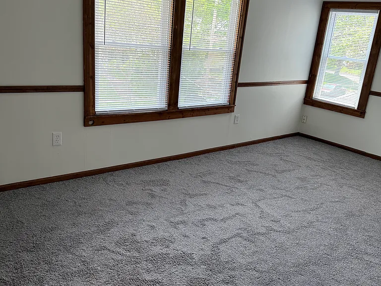 1438 Vassar Dr — Photo 10