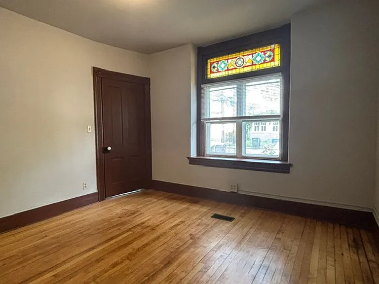 375 Erie Street — Photo 19