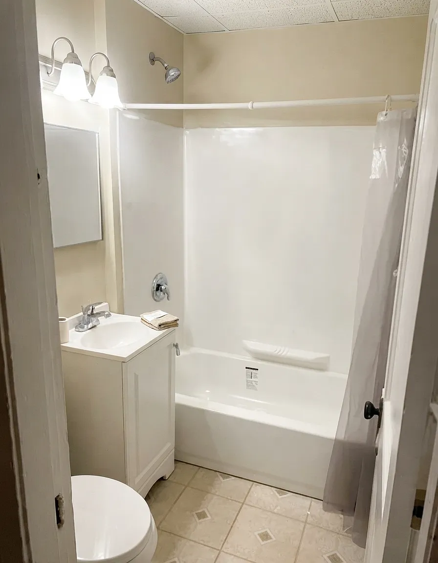 14 Catharine St — Photo 3