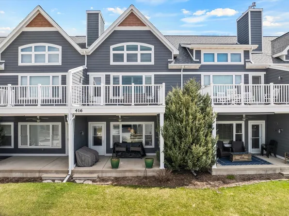 416 S 3rd Ave #4, Sturgeon Bay, WI 54235