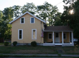 4 Eagle St, Phelps, NY 14532