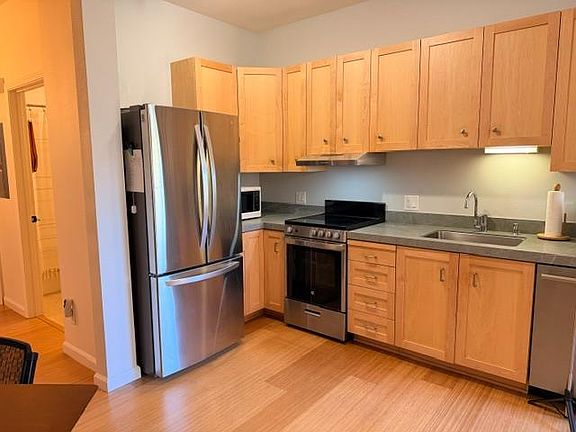 5th image of 800 Freeman Ln APT 207