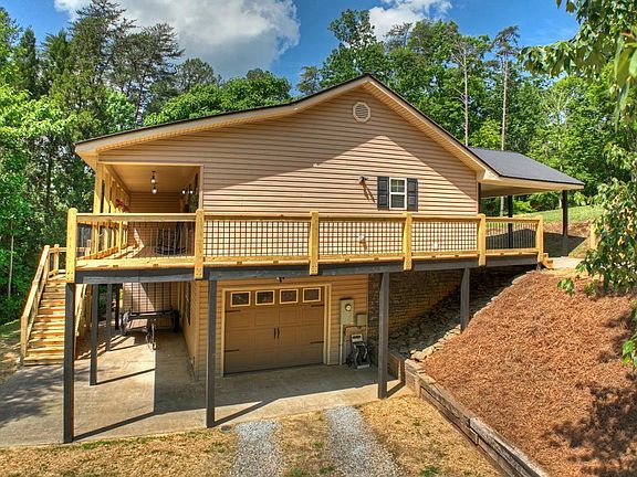4th image of 2113 Turniptown Rd