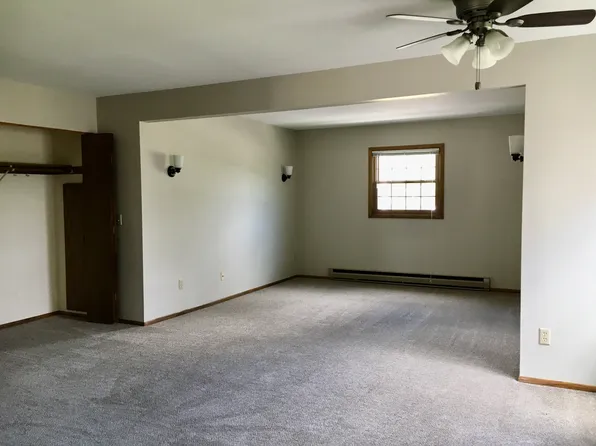 W156N11355 Pilgrim Rd #3, Germantown, WI 53022