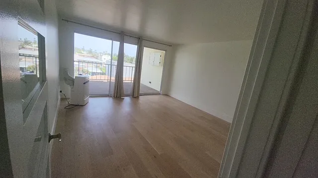 4944 Cass St #407 — Photo 5
