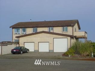 984 Bristol Pl SE, Ocean Shores, WA