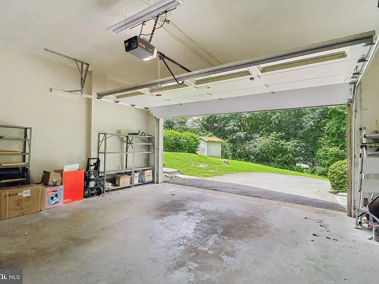 7518 Old Dominion Dr — Photo 68