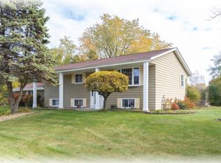 5515 College Point Ct, Racine, WI 53402