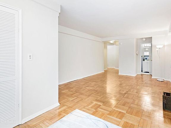 5th image of 225 E 46th St APT 2J