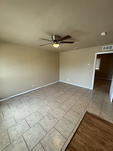 216 Lucas St Photo 1