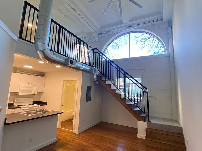 415 E. Grace Street — Photo 33