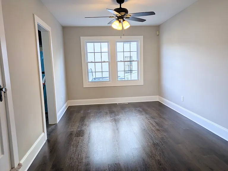 228 Glen Ave — Photo 6