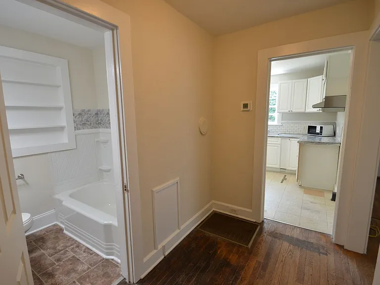 100 Caldwell St — Photo 11