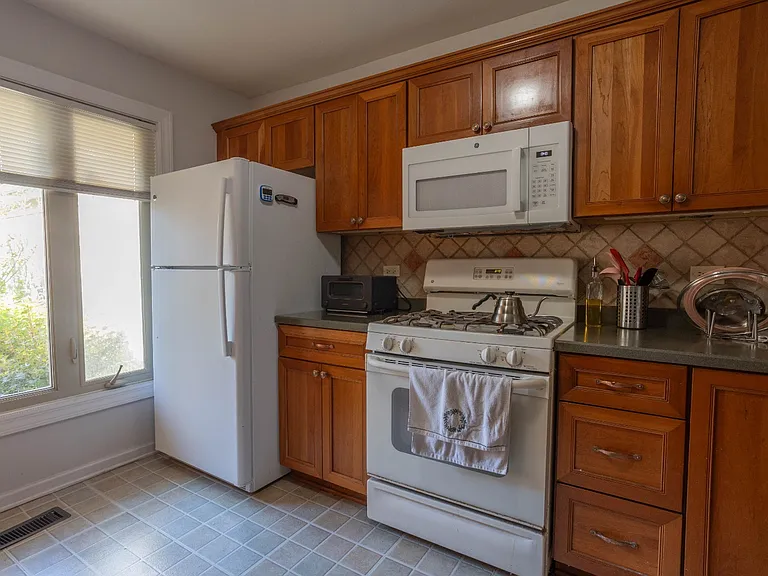 296 Tanager Ct — Photo 4