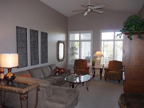 4th image of 624 Blackstone Ct