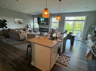 1771 Emerson Ct, Chaska, MN 55318