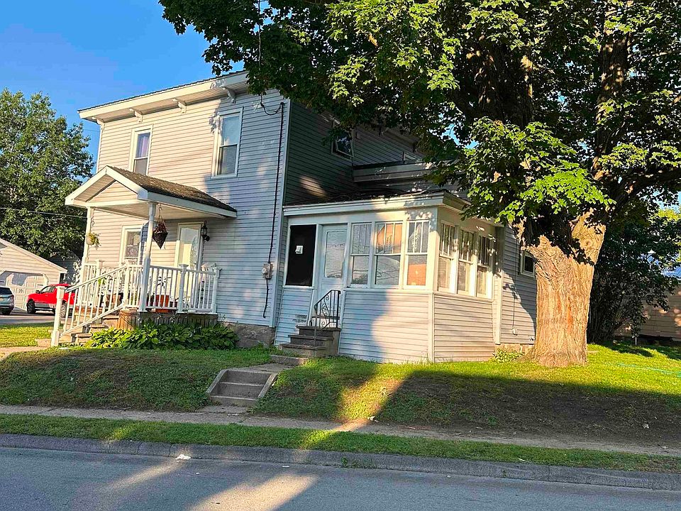 2nd image of 24 Pine St
