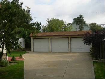 5th image of 3327 W 127th St