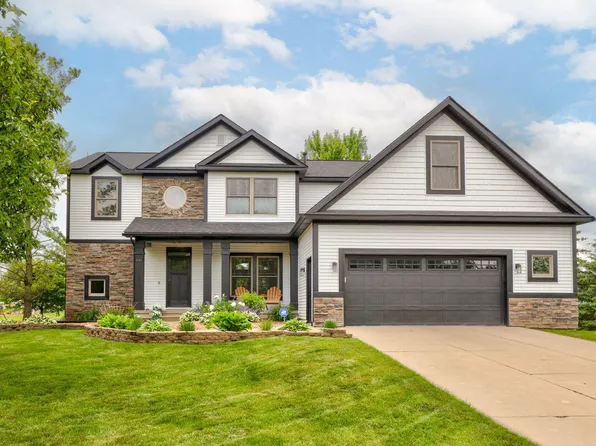 8460 Woodridge Dr, Davison, MI 48423