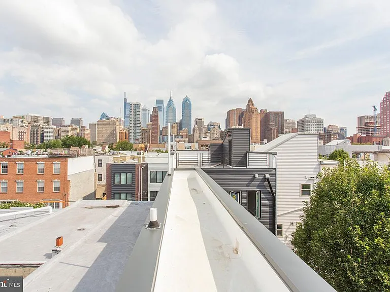 1619 Bainbridge St #3 — Photo 23