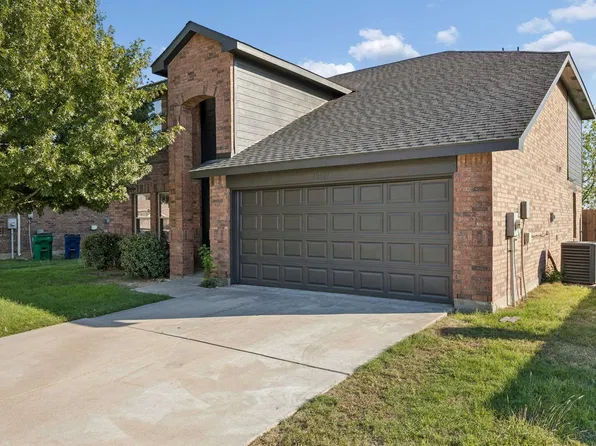 12621 Carpenter Ln, Rhome, TX 76078