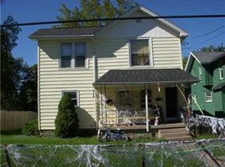 27 Erie St, Lockport, NY 14094