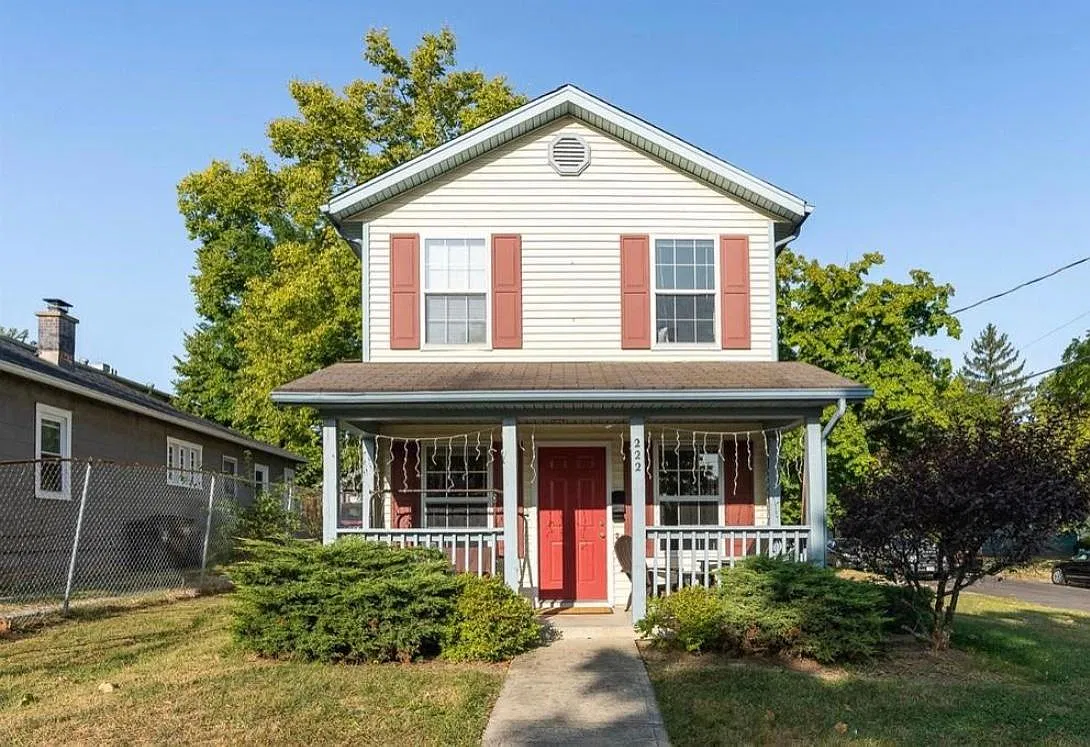 222 N Main St — Photo 1