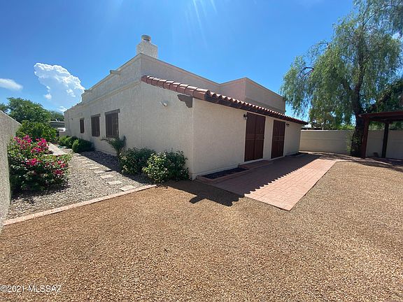 3rd image of 3911 N Vine Tree Pl