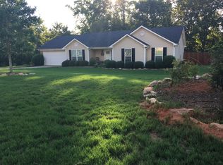 1531 Cardinal Ln, Winder, GA 30680