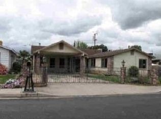 845 Sycamore Ave, Lindsay, CA 93247
